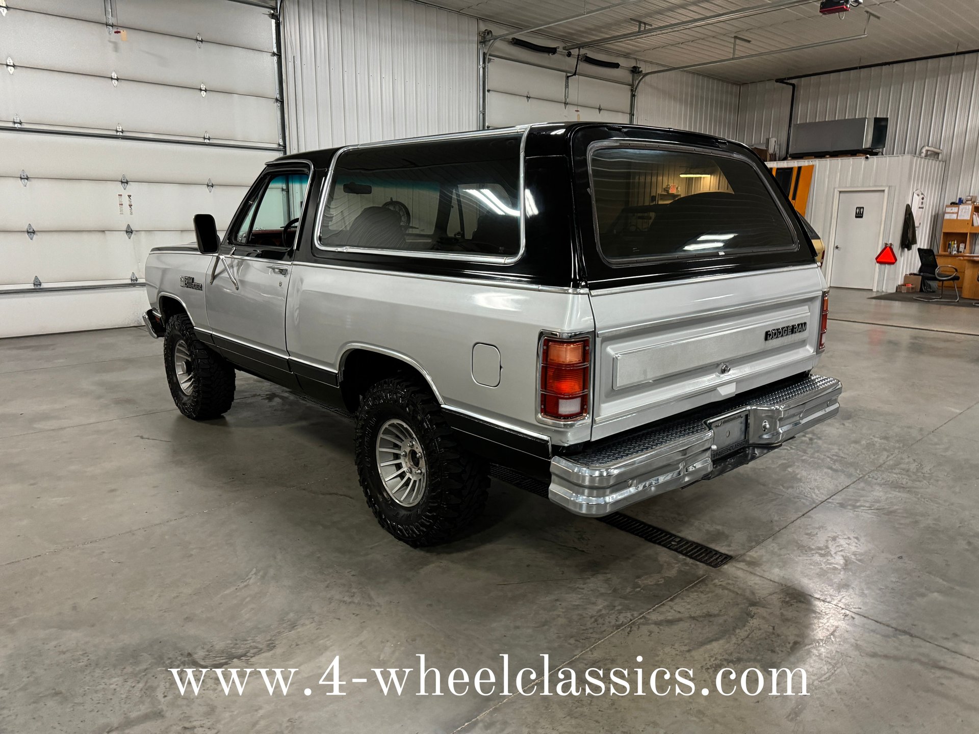 1987-dodge-ramcharger-for-sale-03