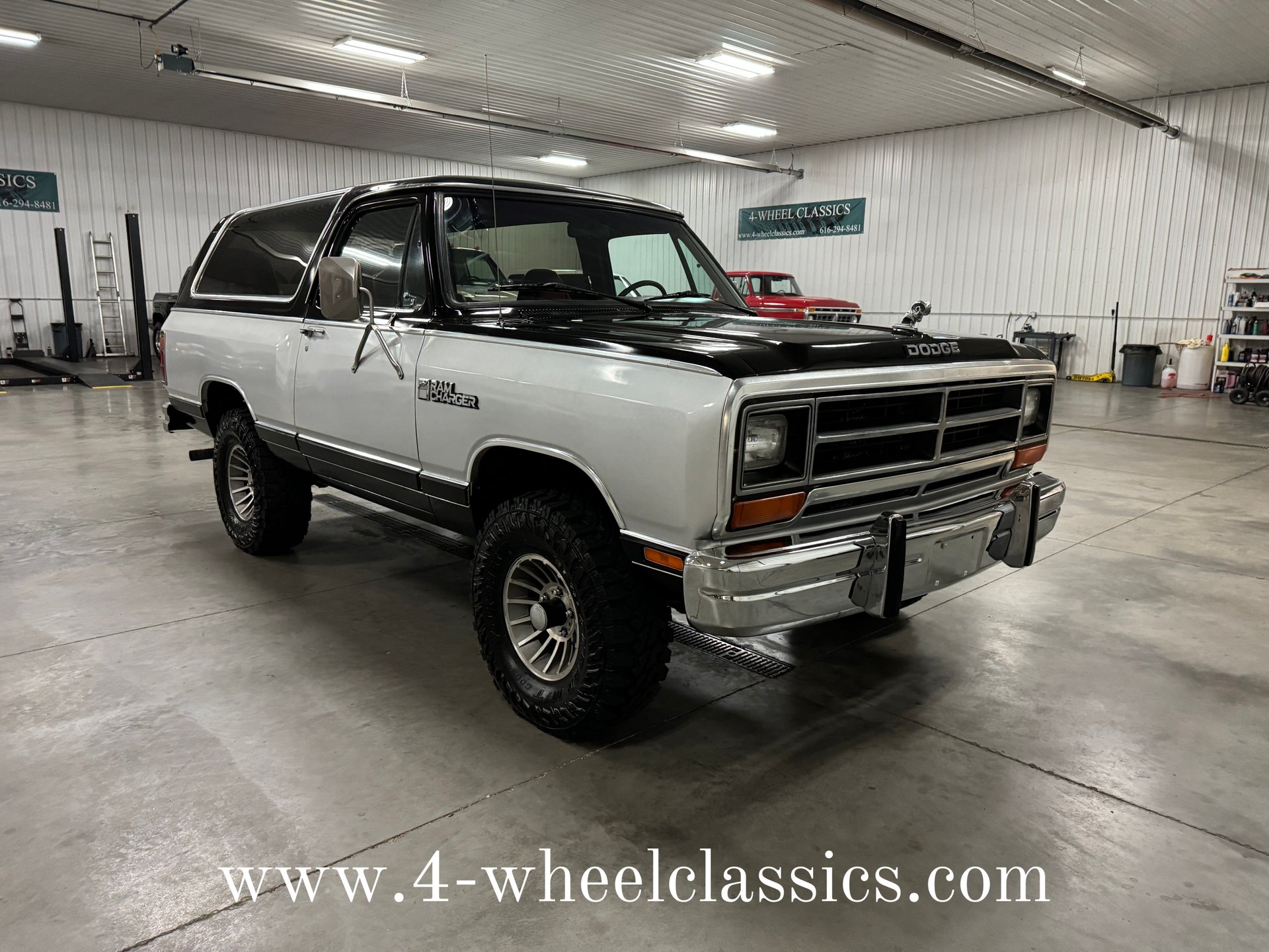 1987-dodge-ramcharger-for-sale-07