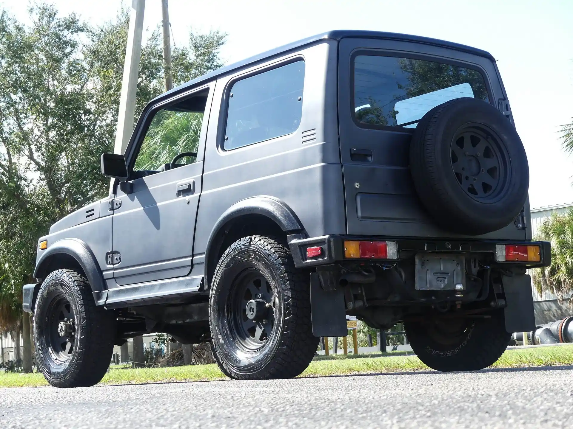 1987-suzuki-samurai-4x4-for-sale-08