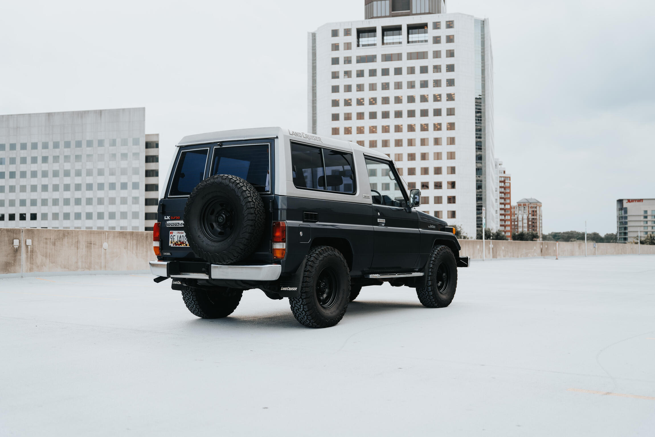 1987-toyota-land-cruiser-bj74-11