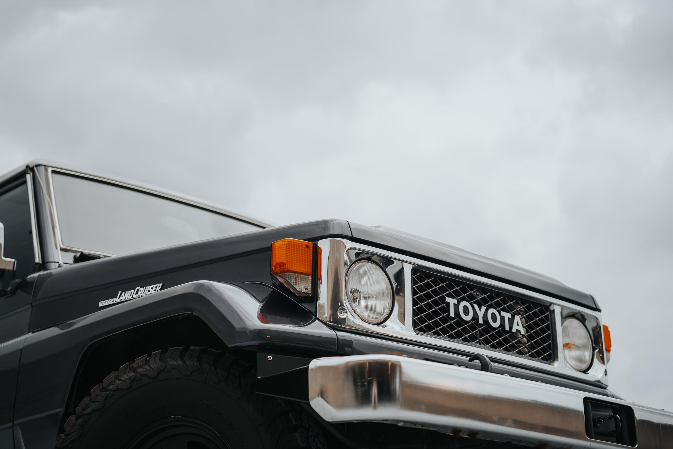 1987-toyota-land-cruiser-bj74-130