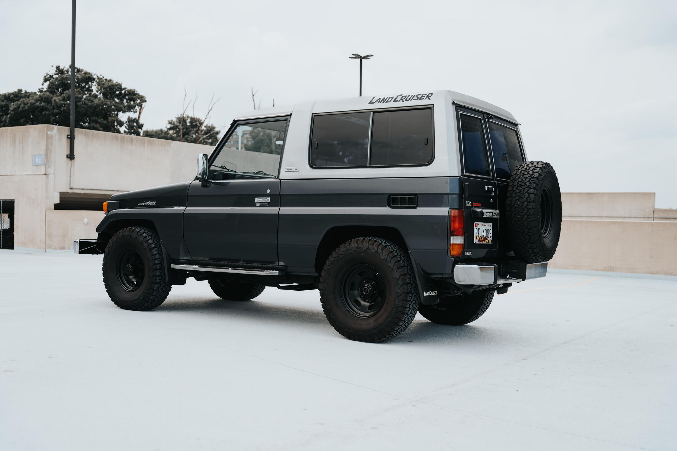 1987-toyota-land-cruiser-bj74-16