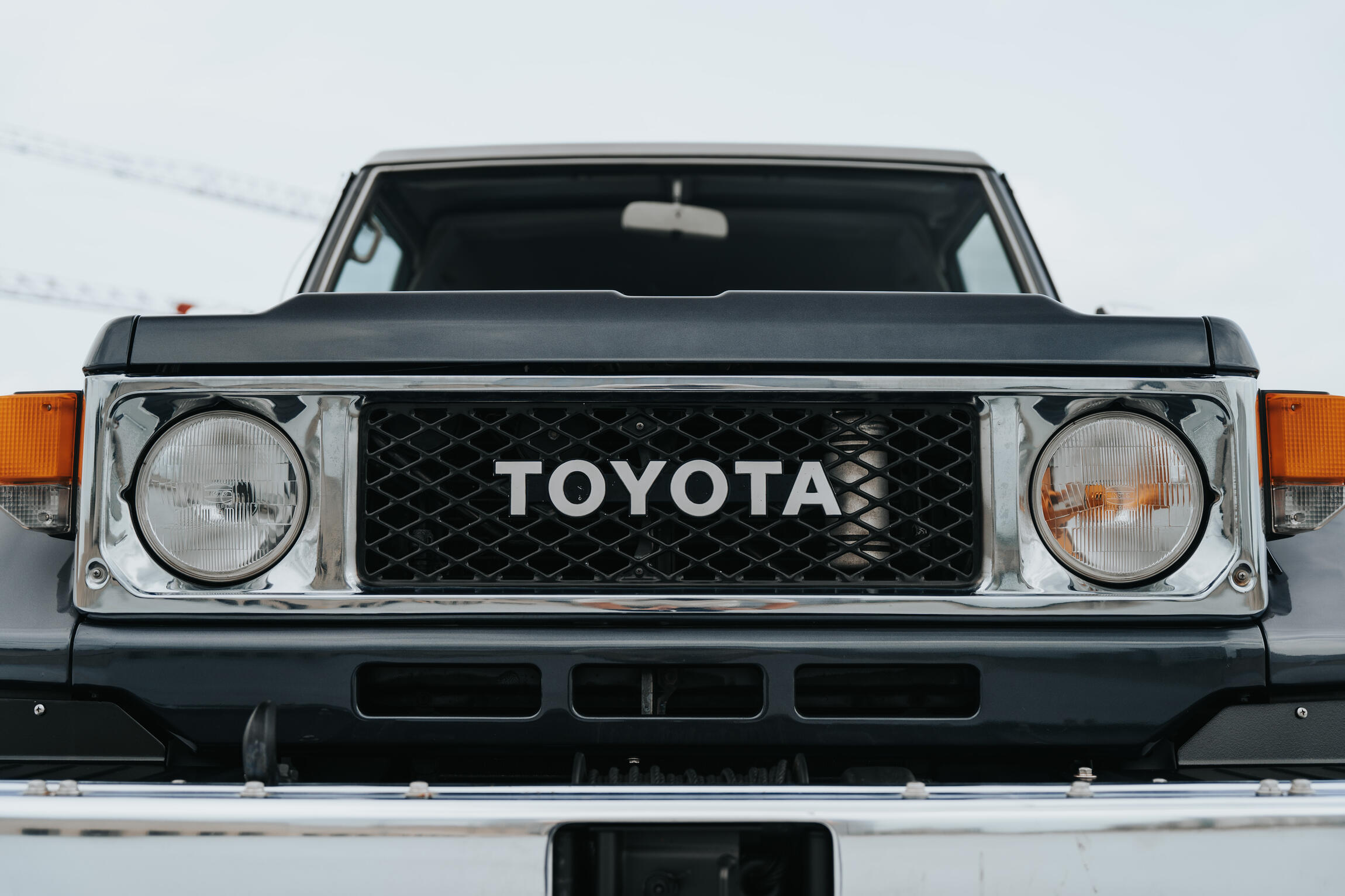 1987-toyota-land-cruiser-bj74-38