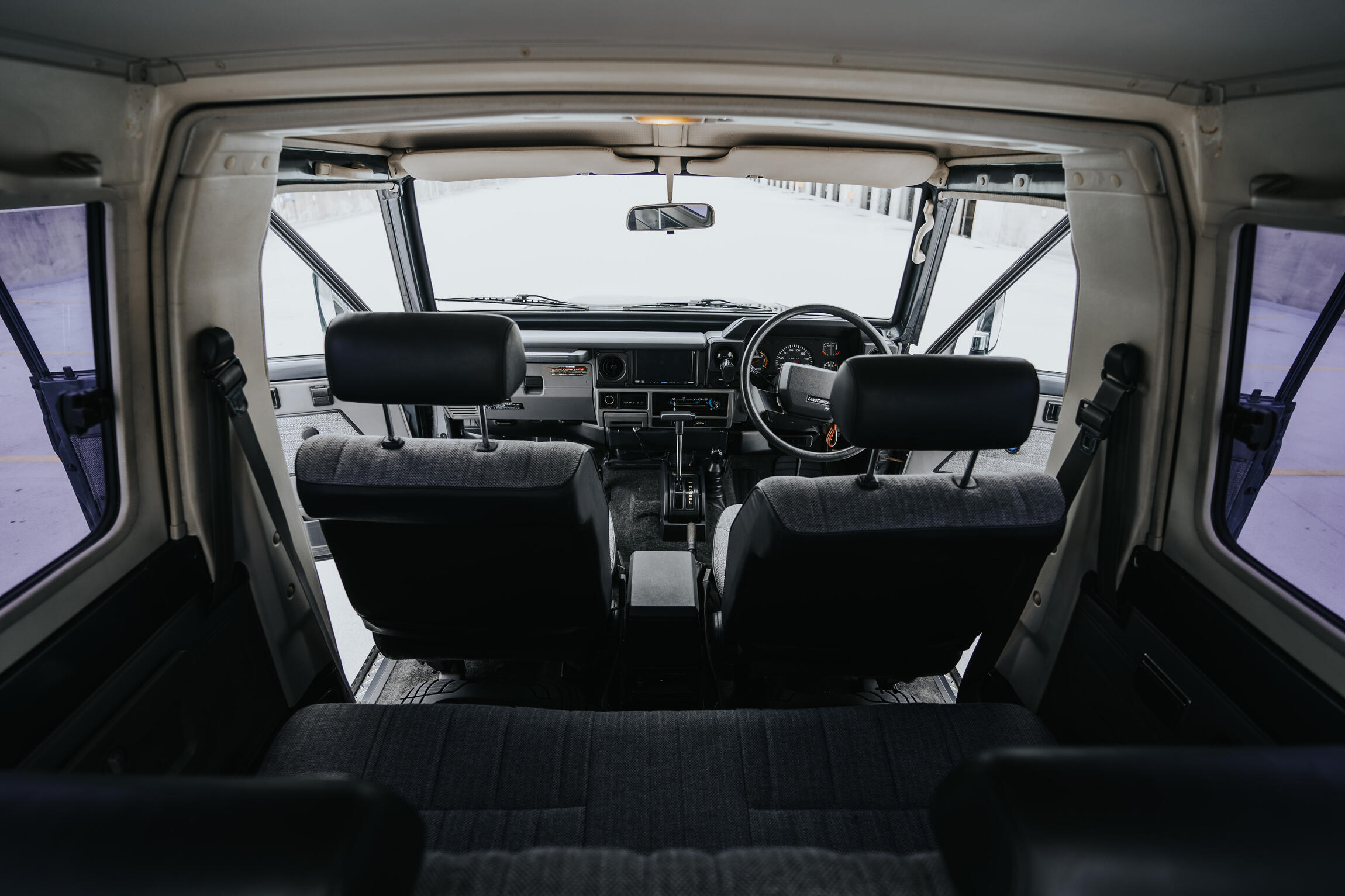 1987-toyota-land-cruiser-bj74-80