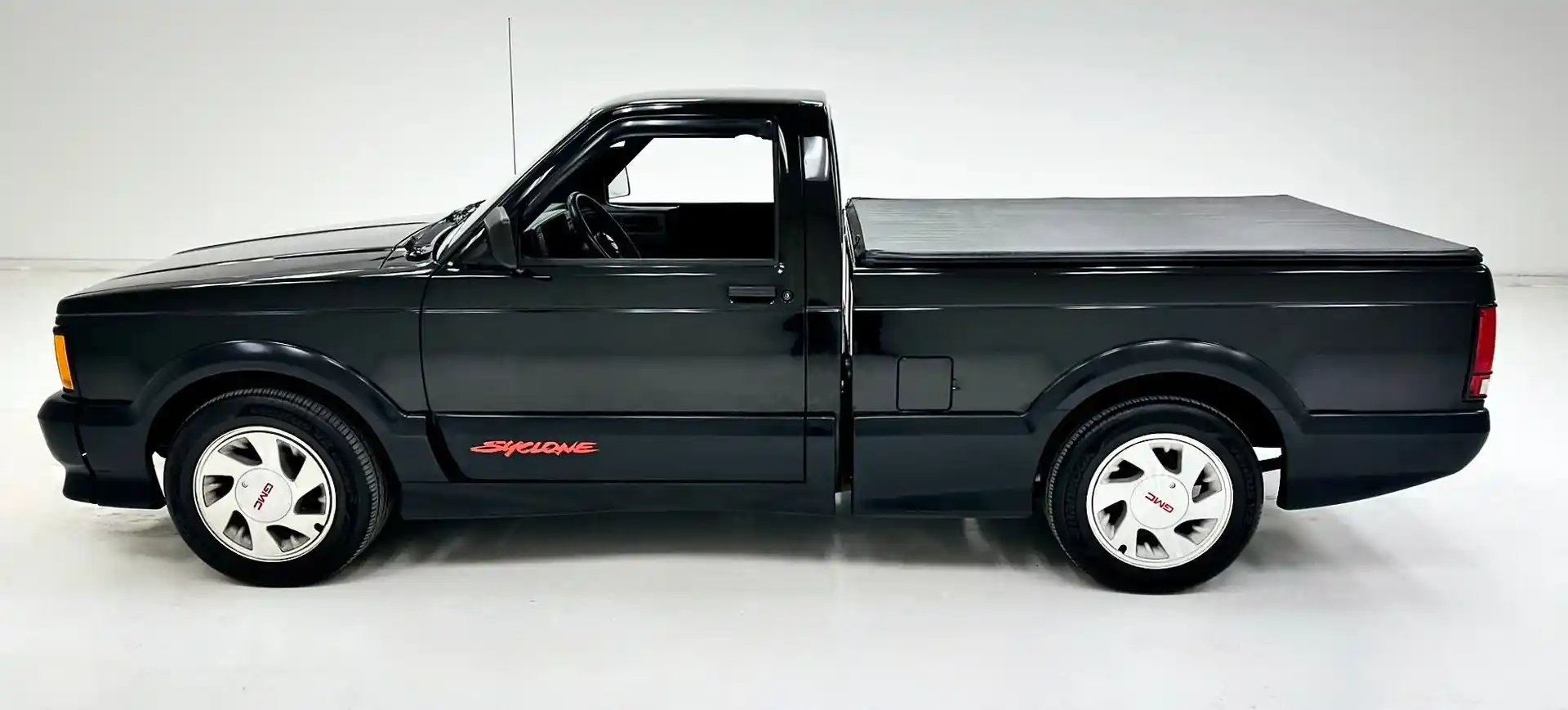 1991-gmc-syclone-pickup-for-sale-02