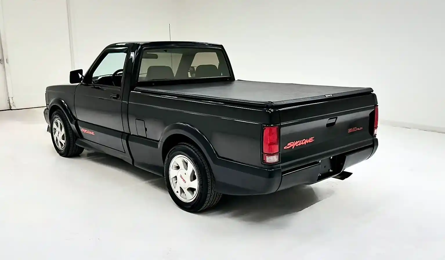 1991-gmc-syclone-pickup-for-sale-03