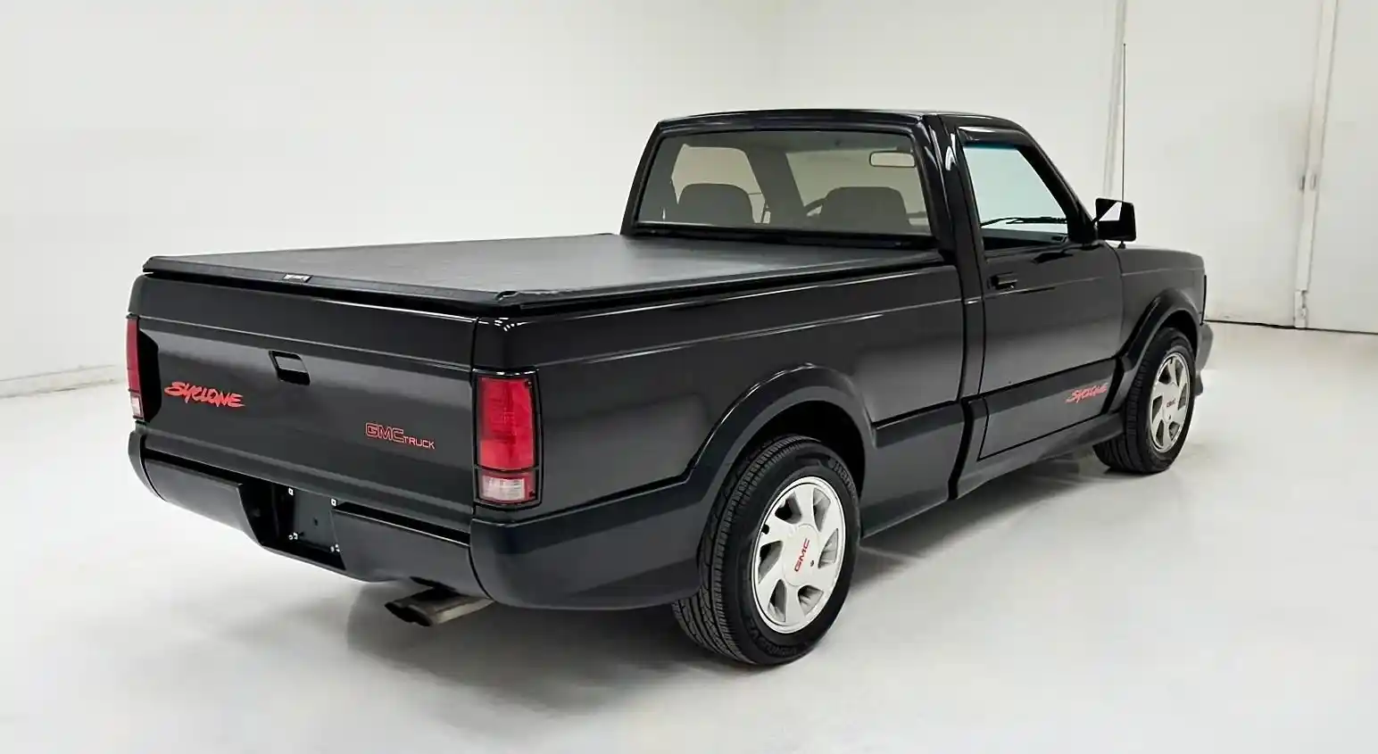 1991-gmc-syclone-pickup-for-sale-05