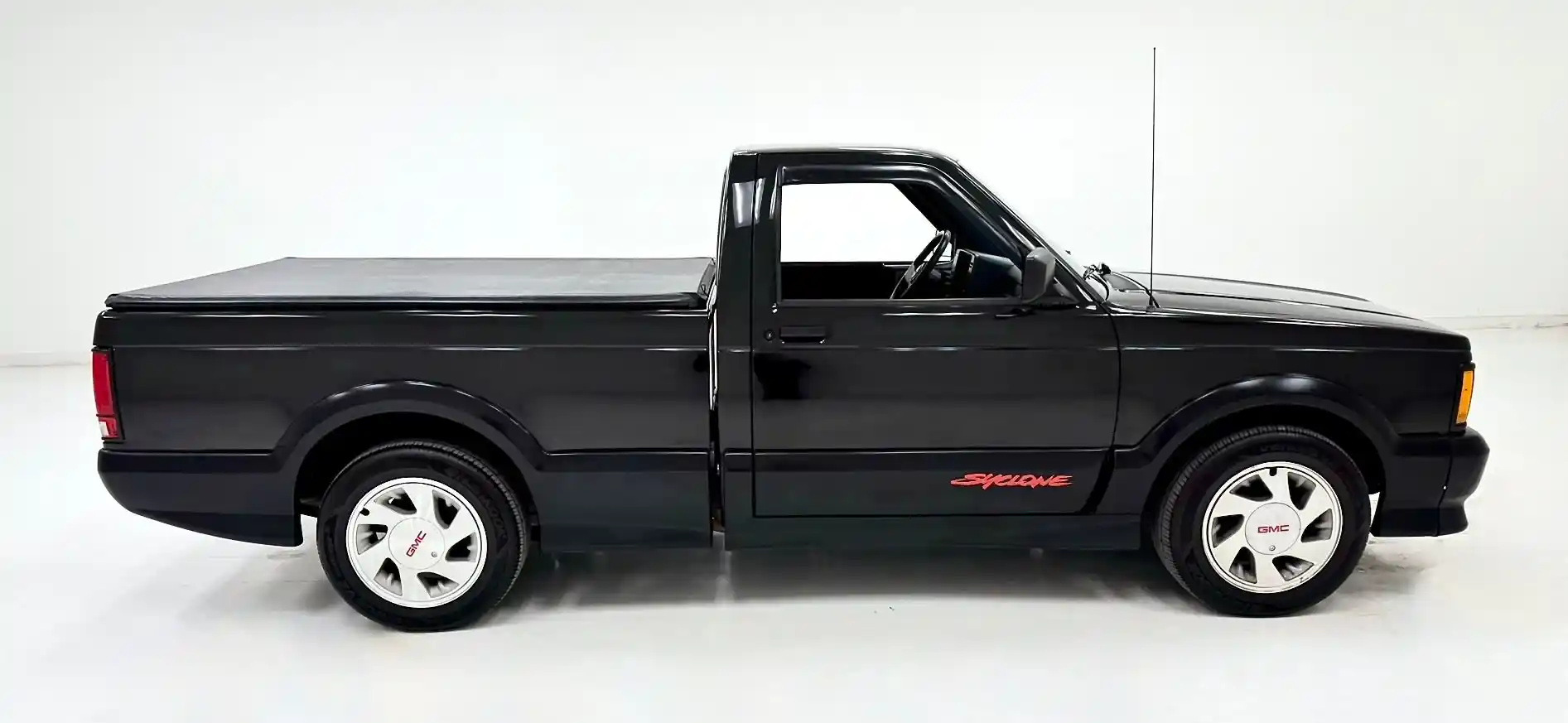 1991-gmc-syclone-pickup-for-sale-06