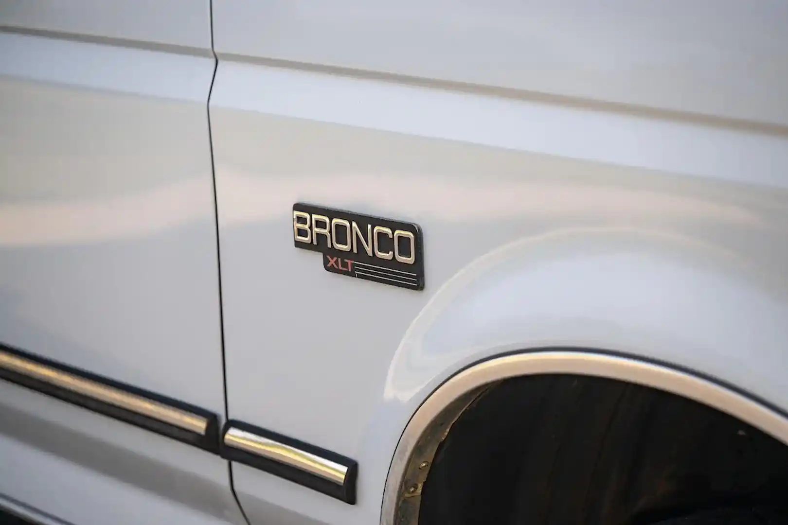 1992-ford-bronco-for-sale-13