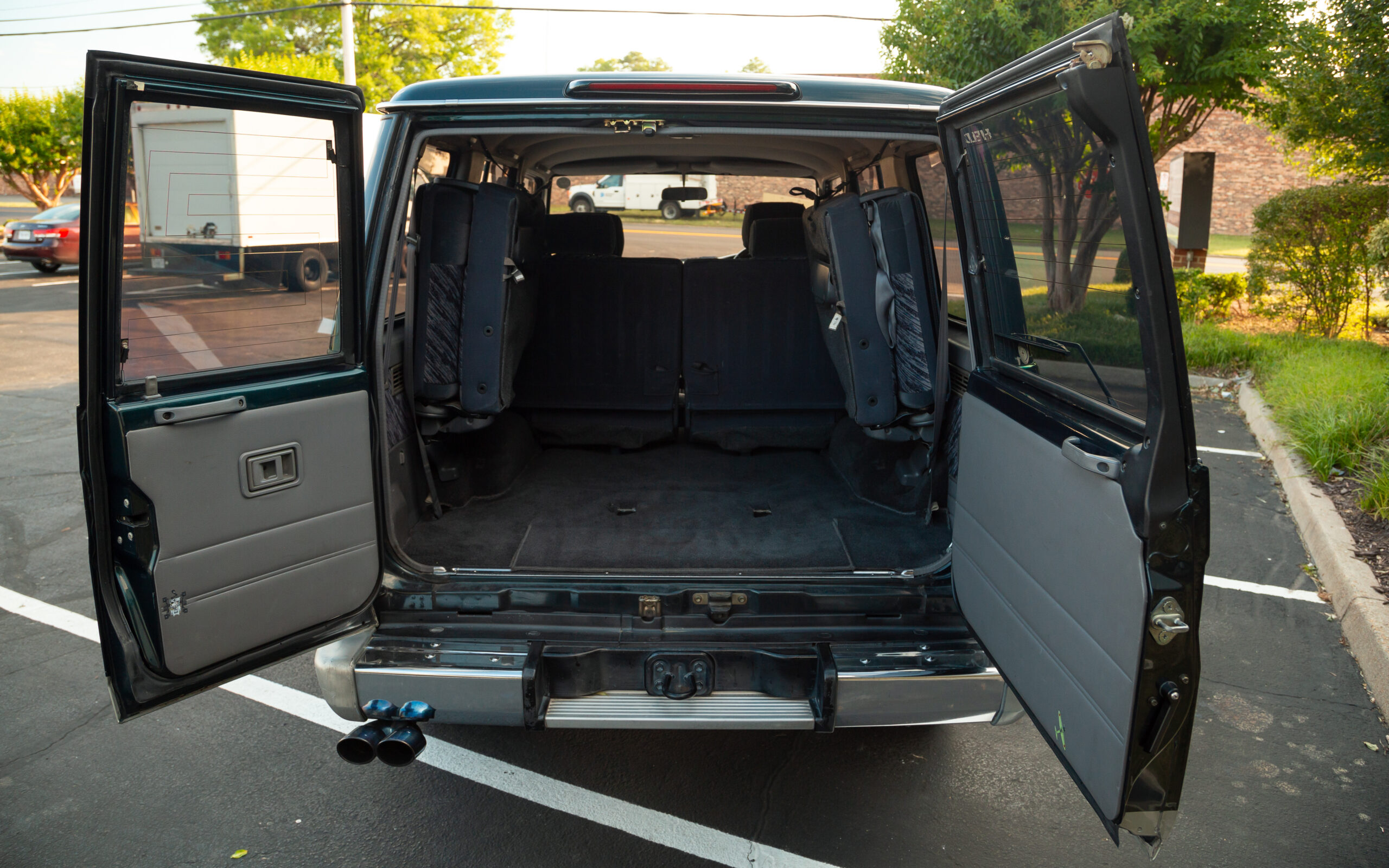 1994-toyota-land-cruiser-prado-kzj78-in-dark-green-with-a-1kz-te-and-automatic-transmission-for-sale-scaled-09