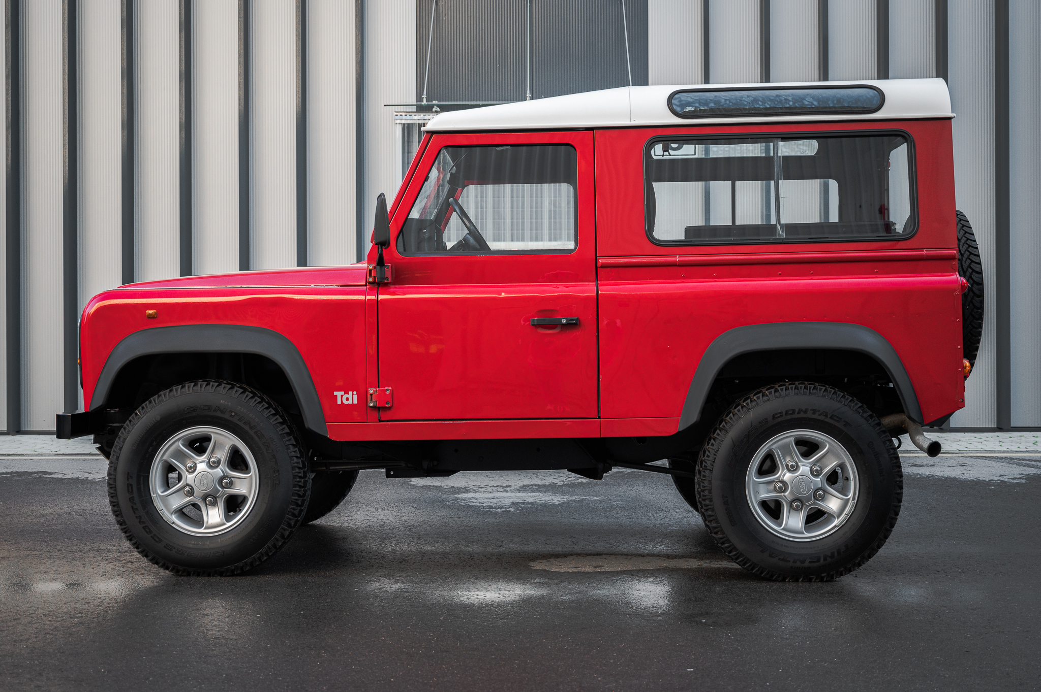 1995-land-rover-defender-90-2.5tdi-04