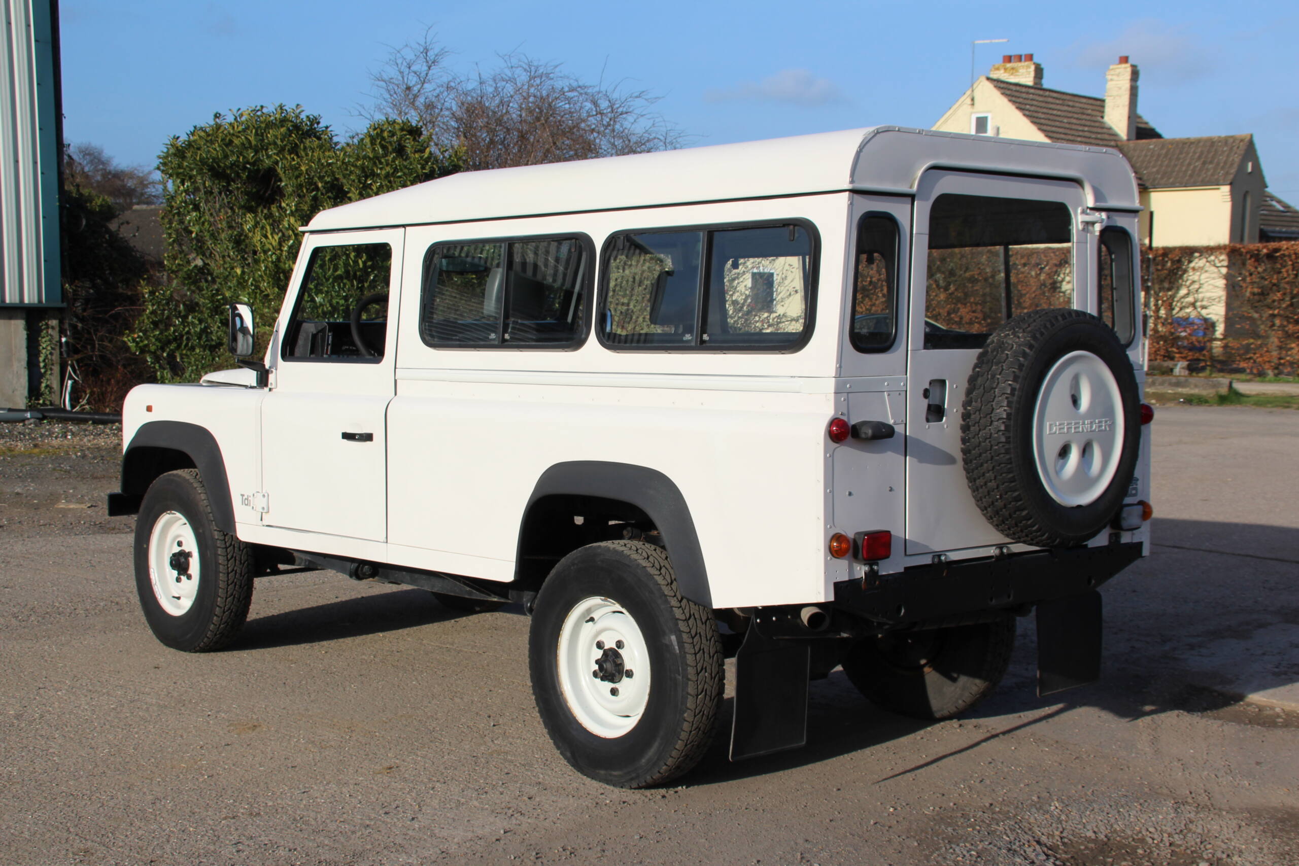 1996-land-rover-defender-110-samuel-06