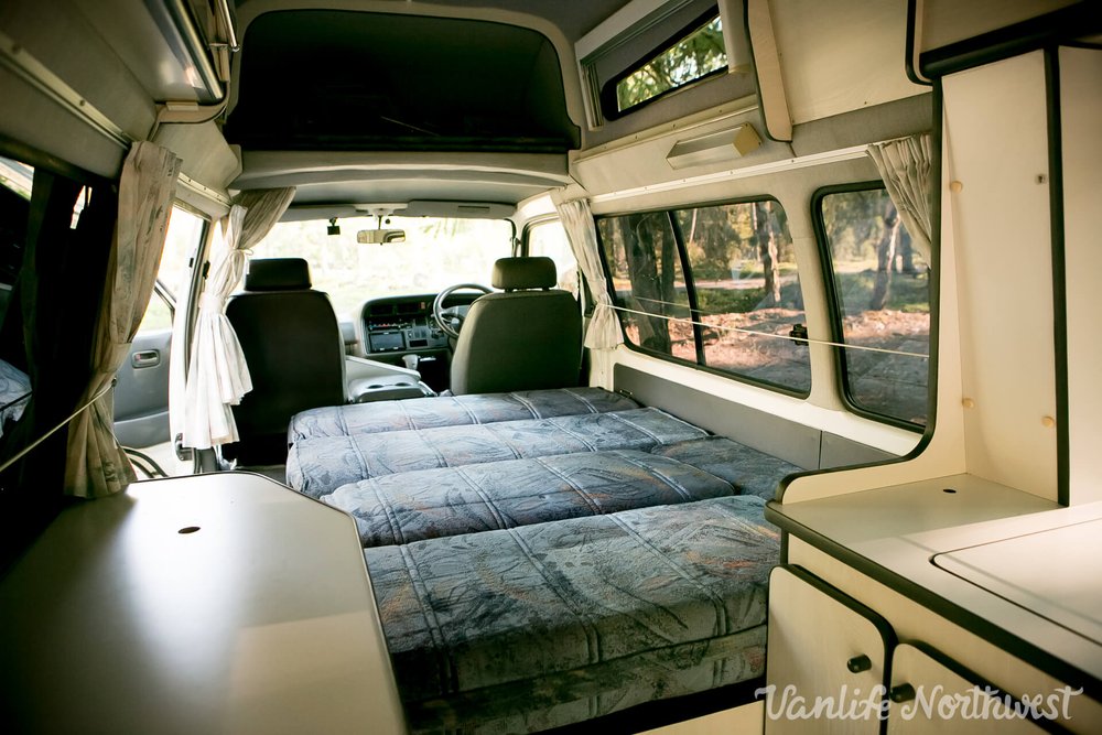 1996-toyota-hiace-hitop-camper-for-sale-22