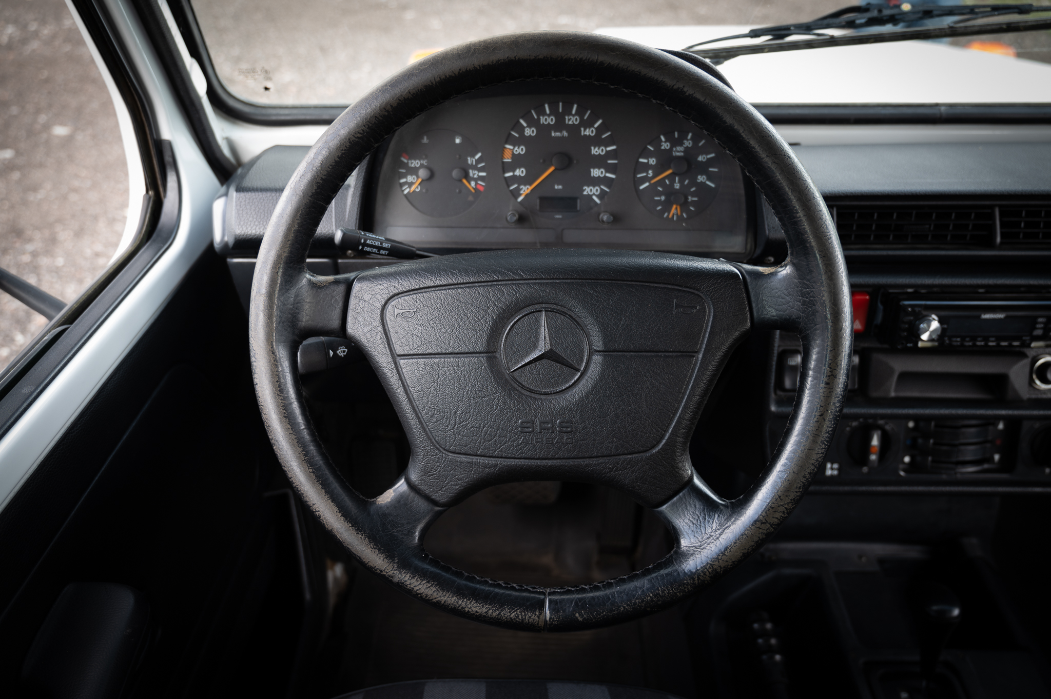 2000-mercedes-benz-290gd-for-sale-12