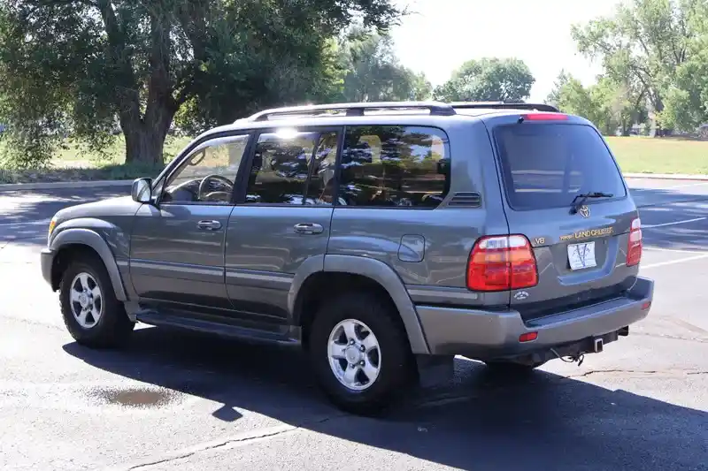 2000-toyota-land-cruiser-for-sale-05