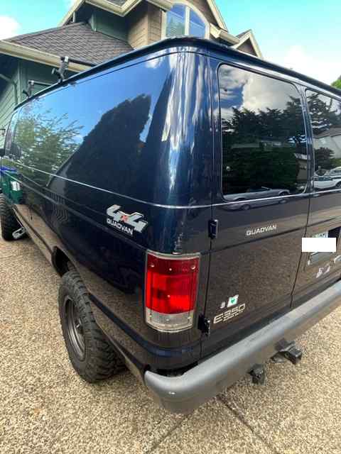 2003-ford-e350-super-duty-van-for-sale-03