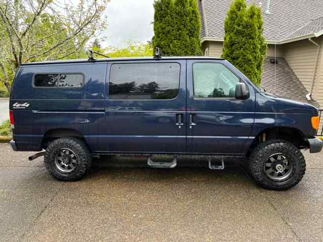 2003-ford-e350-super-duty-van-for-sale-09