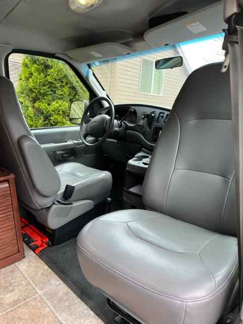 2003-ford-e350-super-duty-van-for-sale-10