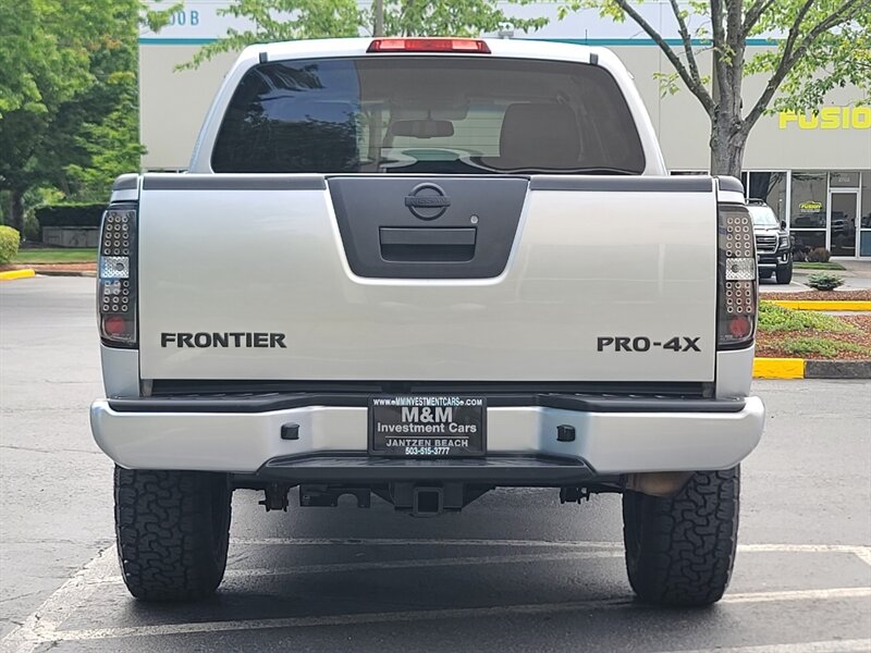 2011-nissan-frontier-pro-4x-04