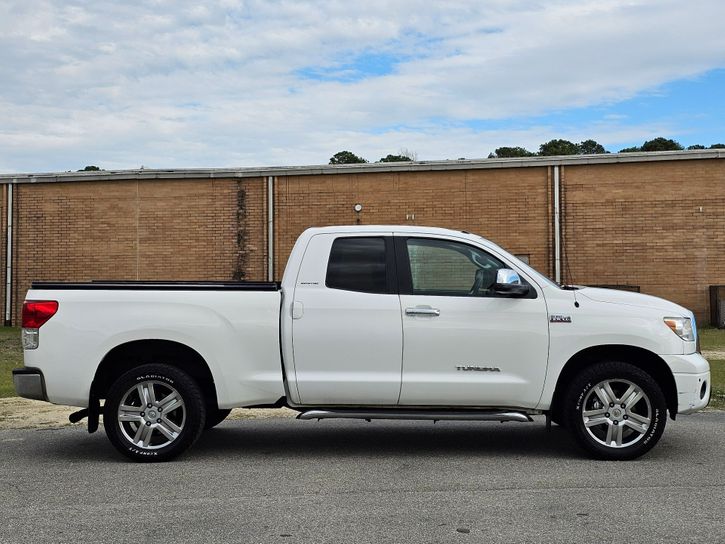 2011-toyota-tundra-limited-for-sale-03