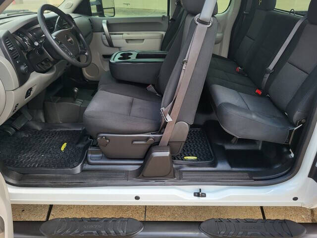 2013-gmc-sierra-2500hd-4wd-ext-cab-144-2-work-truck (9)