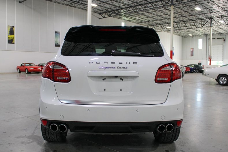 2013-porsche-cayenne-turbo-for-sale-04