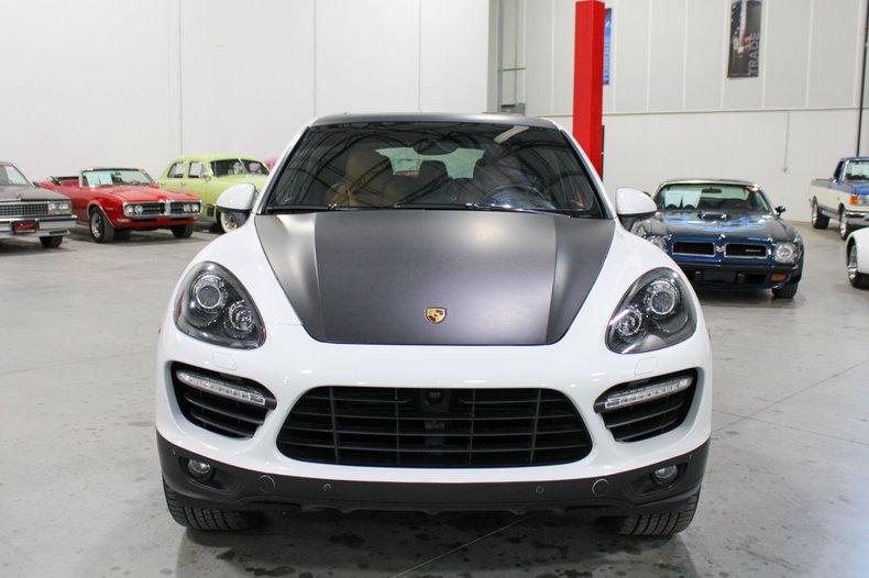 2013-porsche-cayenne-turbo-for-sale-07