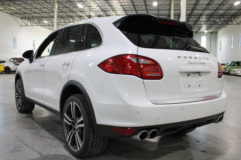 2013-porsche-cayenne-turbo-for-sale-16