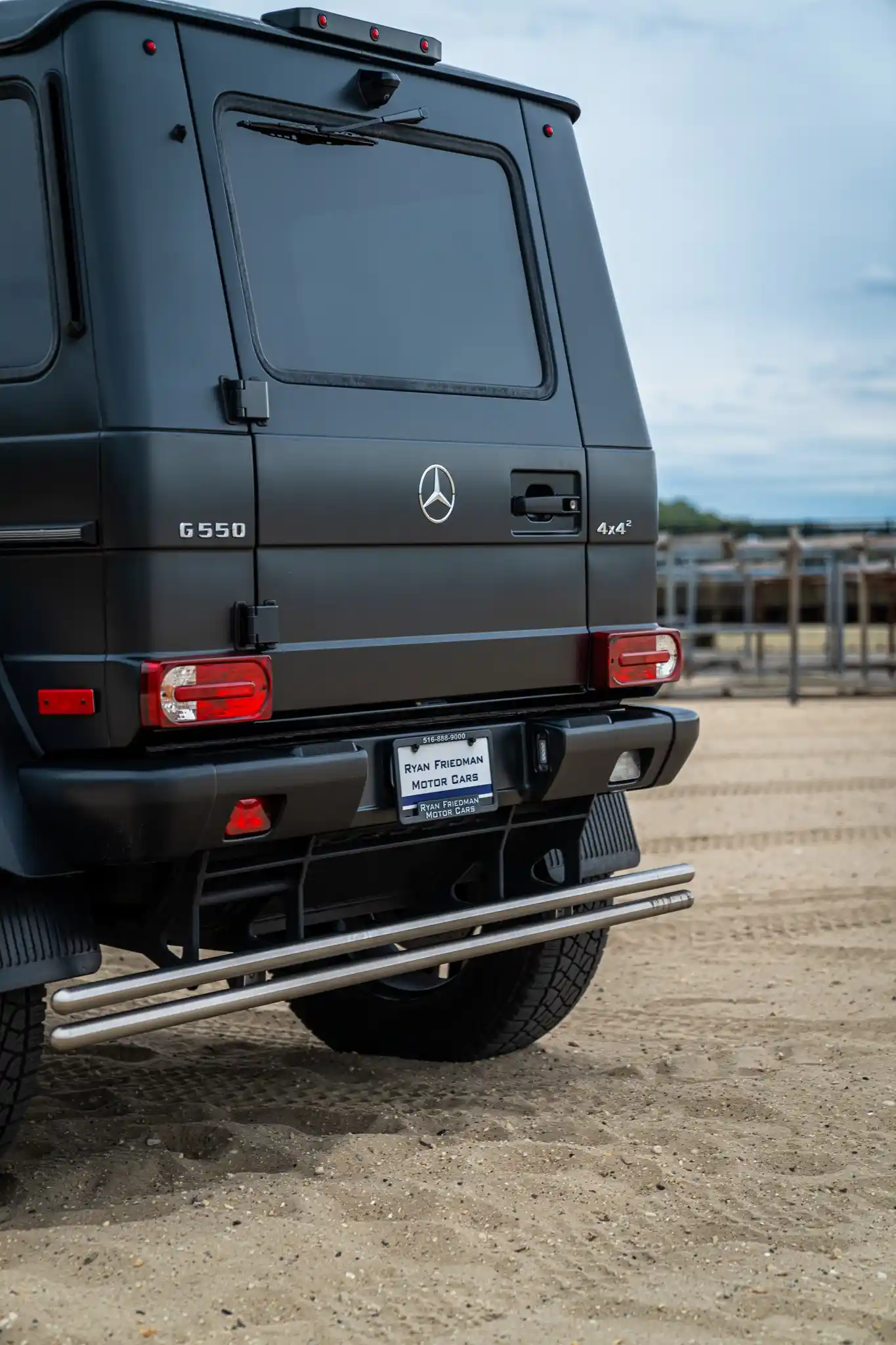 2017-mercedes-benz-g-550-squared-for-sale-08