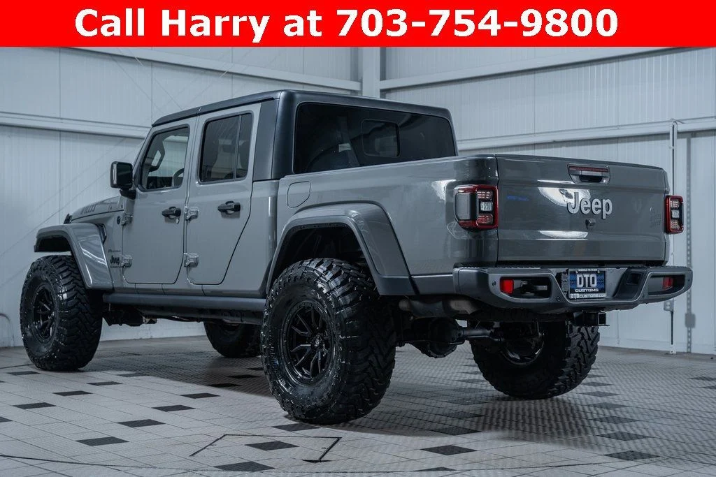 2021-jeep-gladiator-sport-for-sale-04