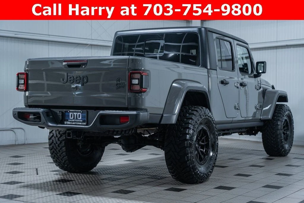 2021-jeep-gladiator-sport-for-sale-06