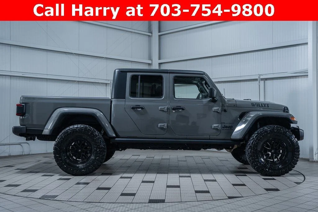 2021-jeep-gladiator-sport-for-sale-07