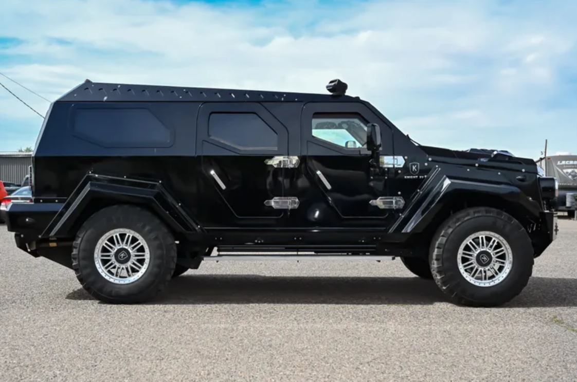 ford-f550-armored-truck-06