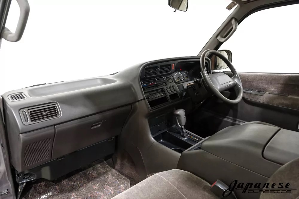 hiace-custom-for-sale-013