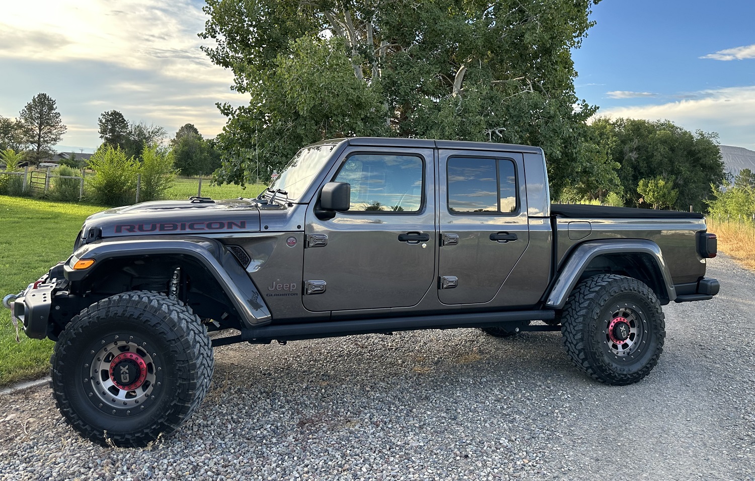 jeep-gladiator-launch-edition-for-sale-01