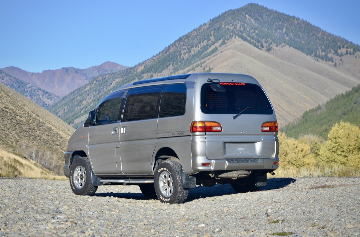 misaki-delica-van-for-sale-03