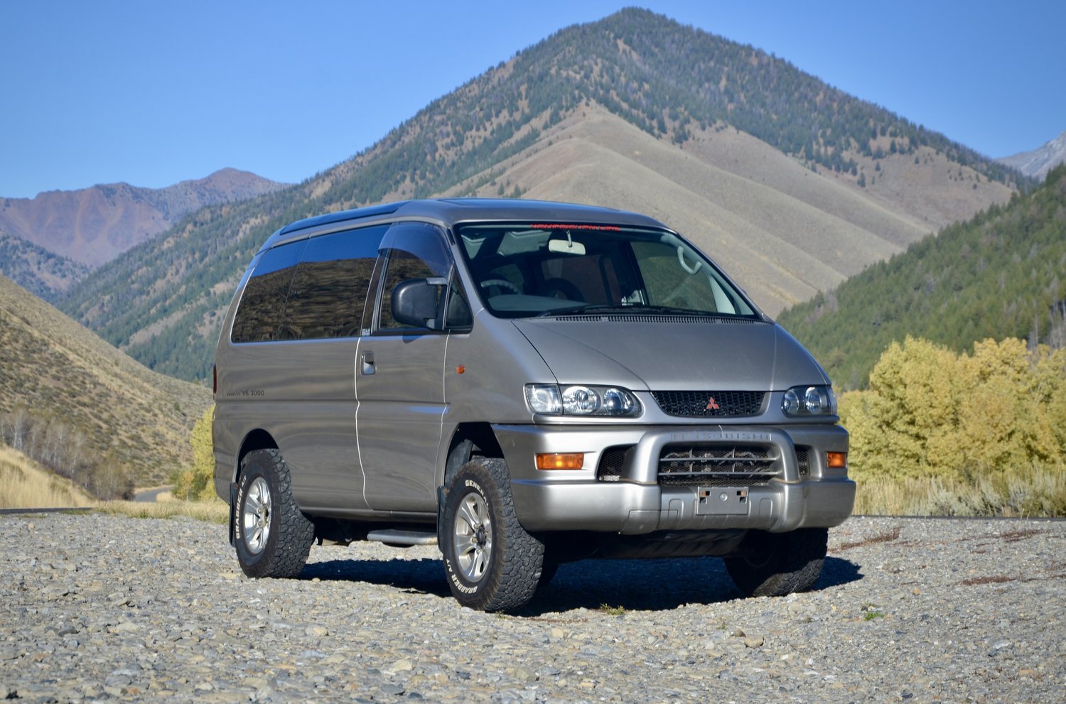 misaki-delica-van-for-sale-06