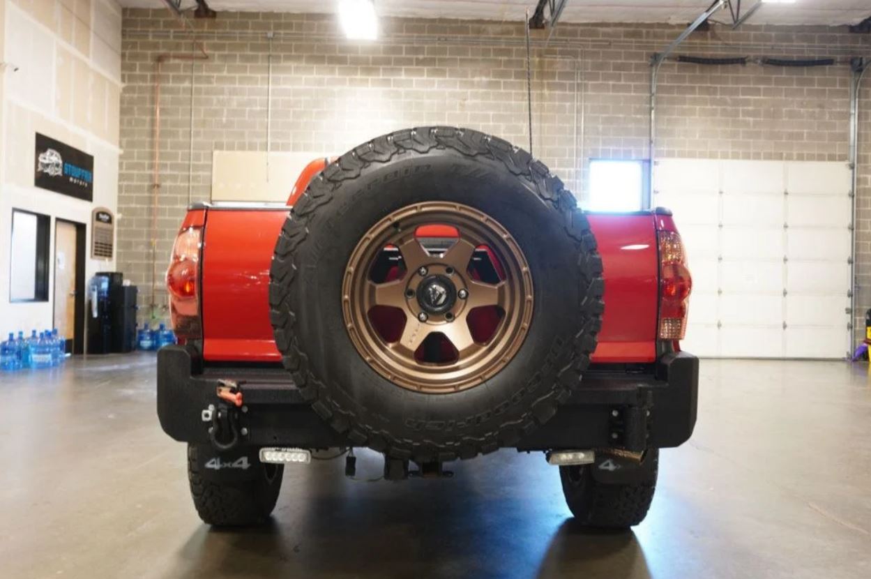 toyota-tacoma-customized-for-sale-03