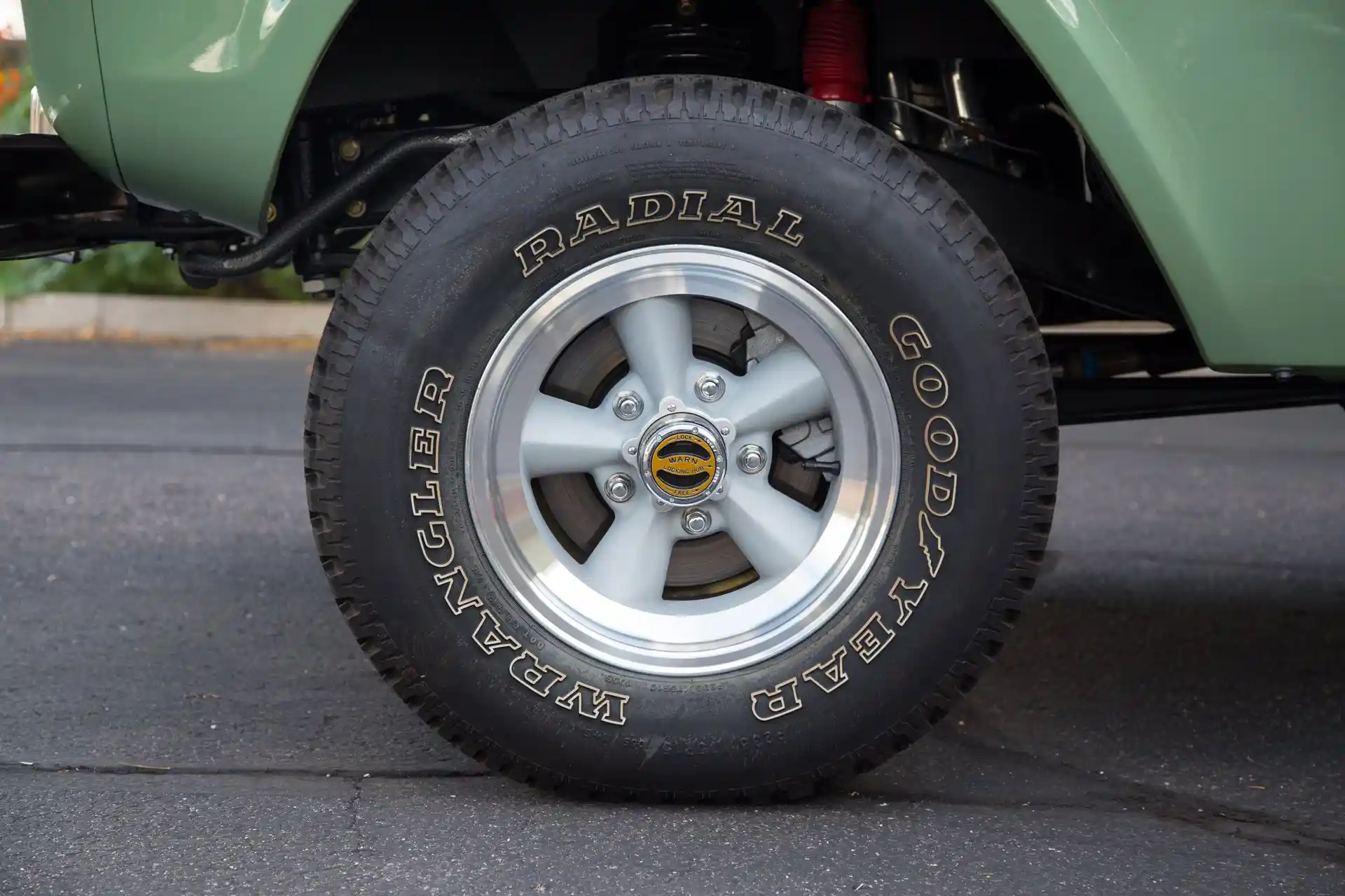 1969-ford-bronco-for-sale-10