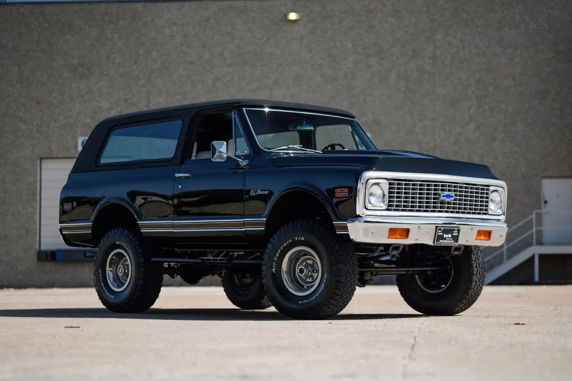 1971-chevrolet-k5-blazer-for-sale-03