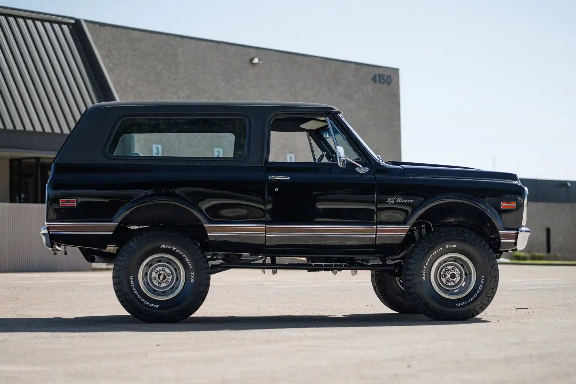 1971-chevrolet-k5-blazer-for-sale-06