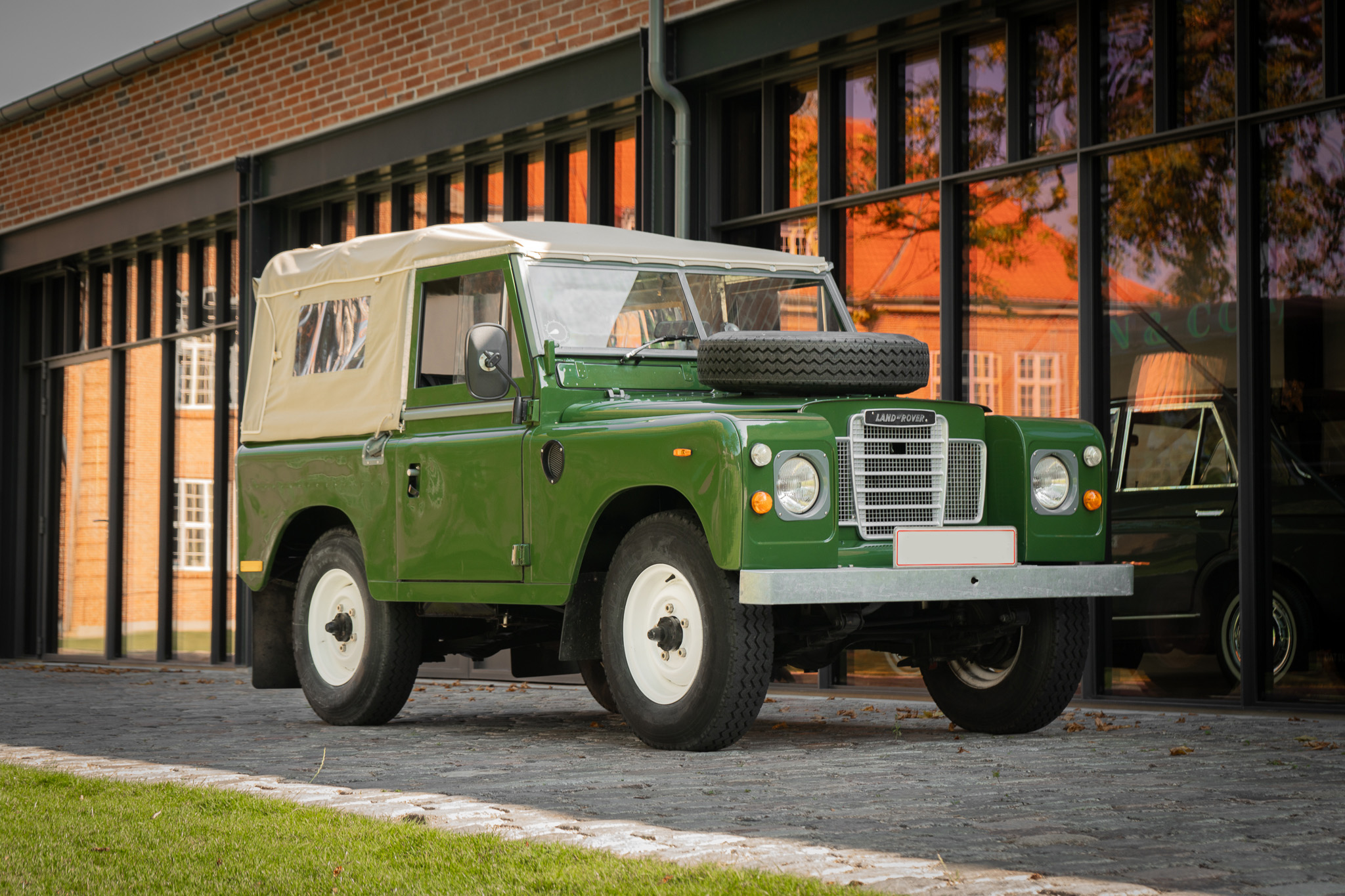 1972-land-rover-series-3-02