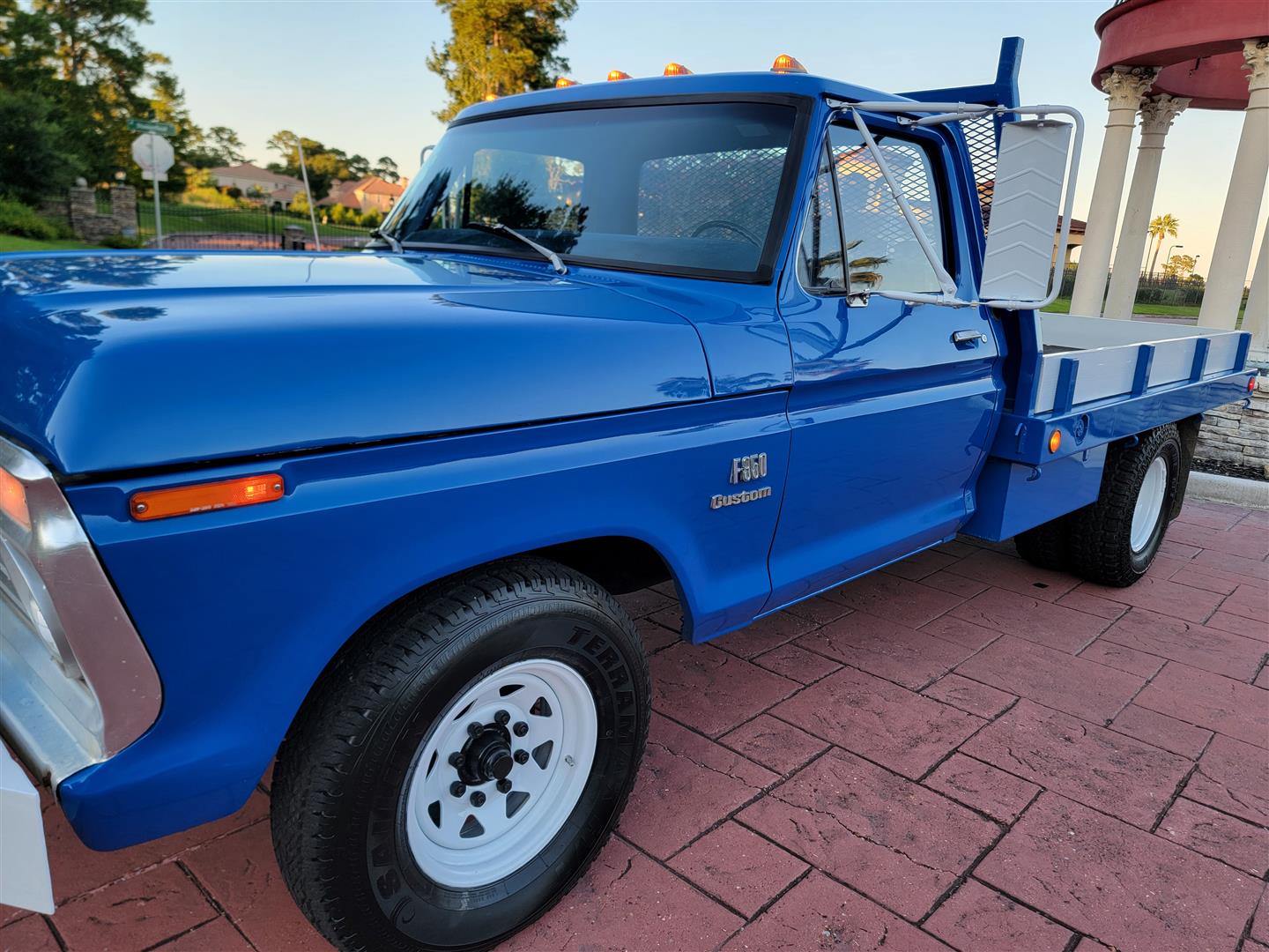 1974-ford-f350-custom-flatbed-03