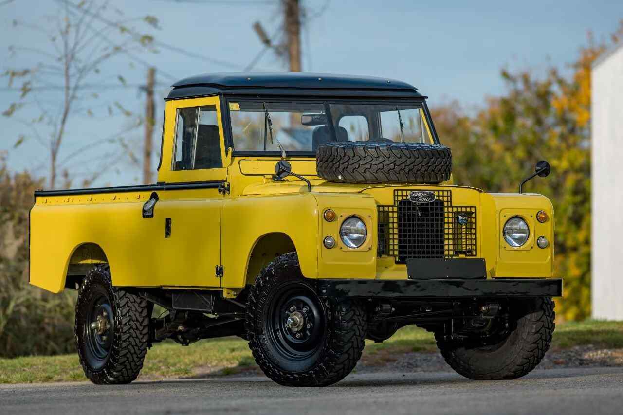 1974-land-rover-defender-pickup-01