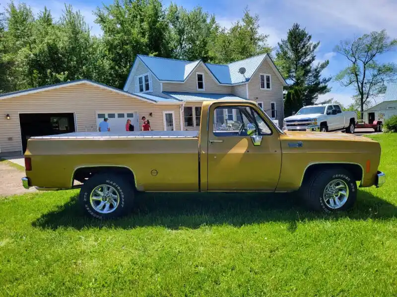 1976-chevrolet-c-k-20-series-custom-deluxe-one-family-owned-for-sale-13