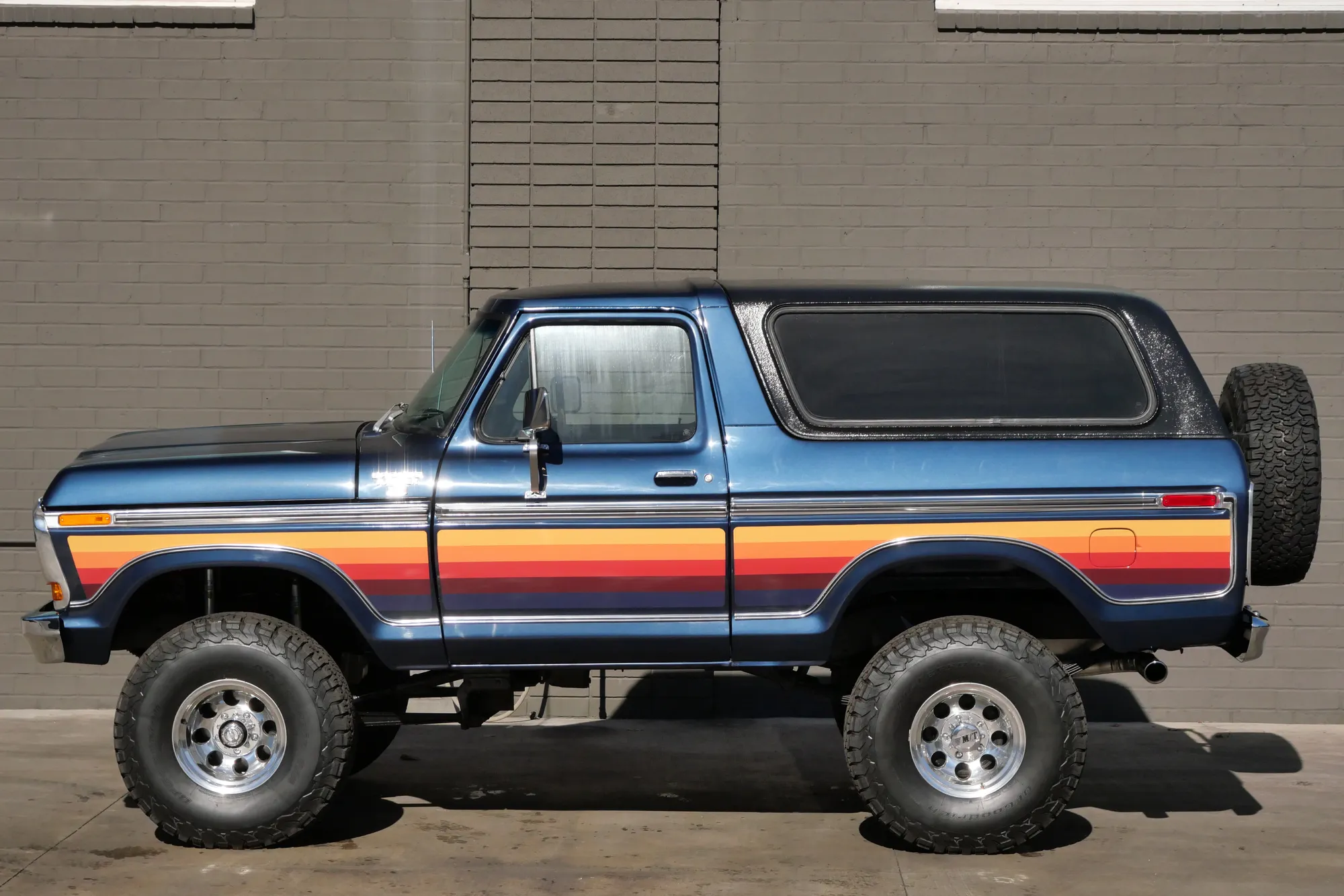 1978-ford-bronco-godzilla-for-sale-02