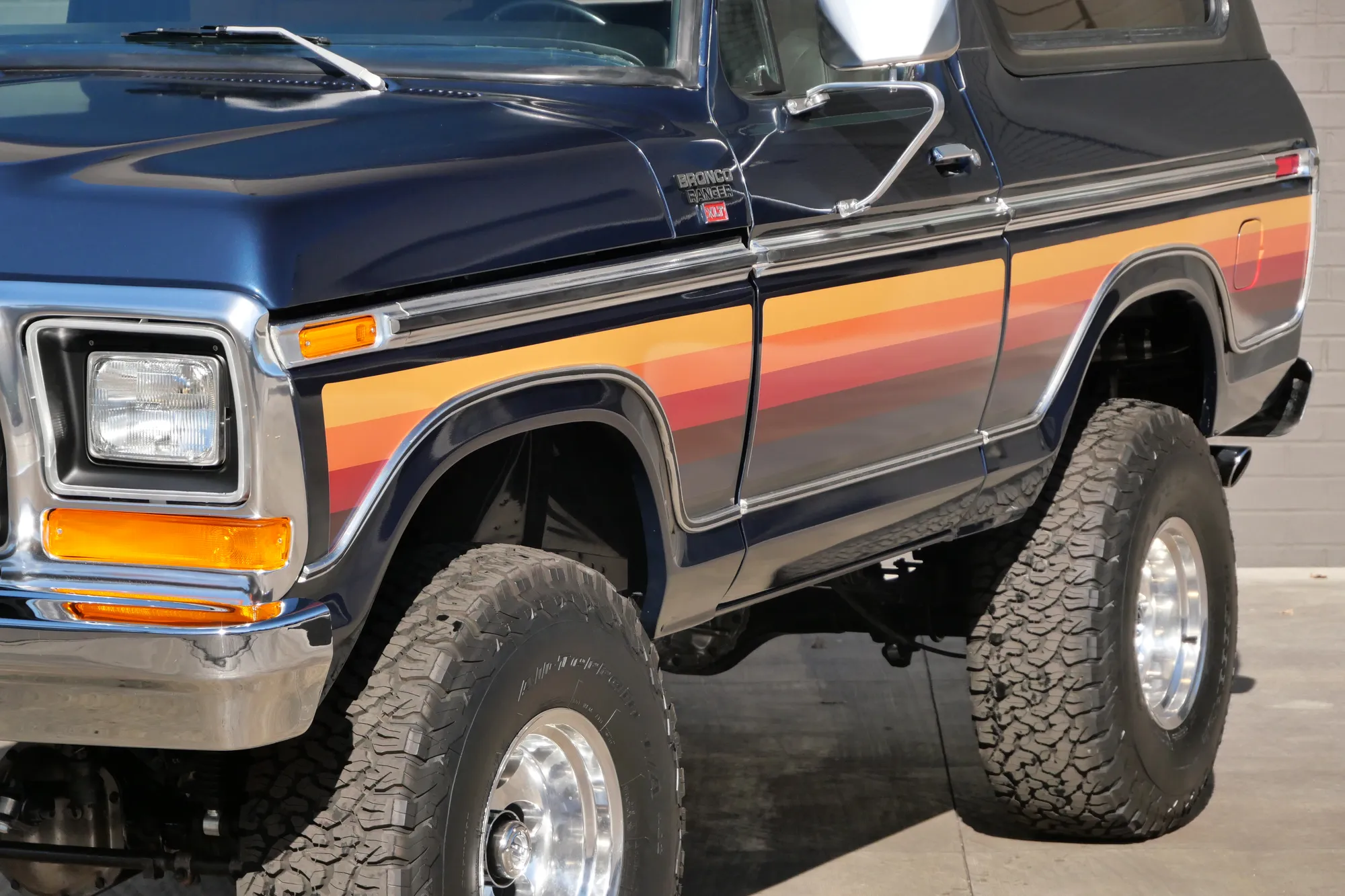 1978-ford-bronco-godzilla-for-sale-10