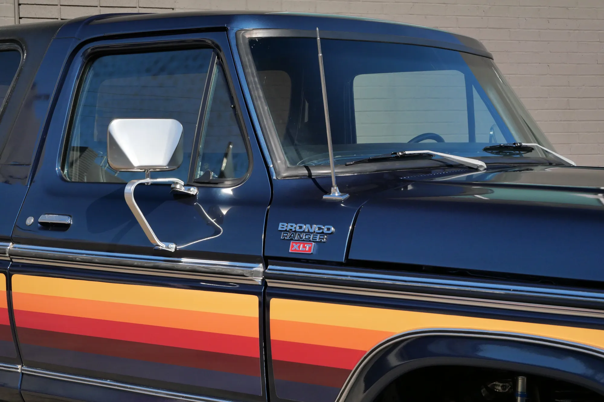 1978-ford-bronco-godzilla-for-sale-14