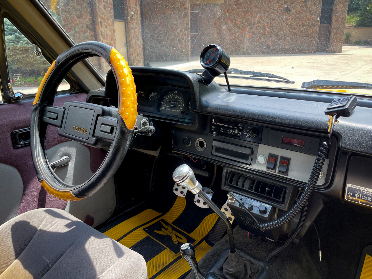 1983-toyota-pickup-deluxe-for-sale-11