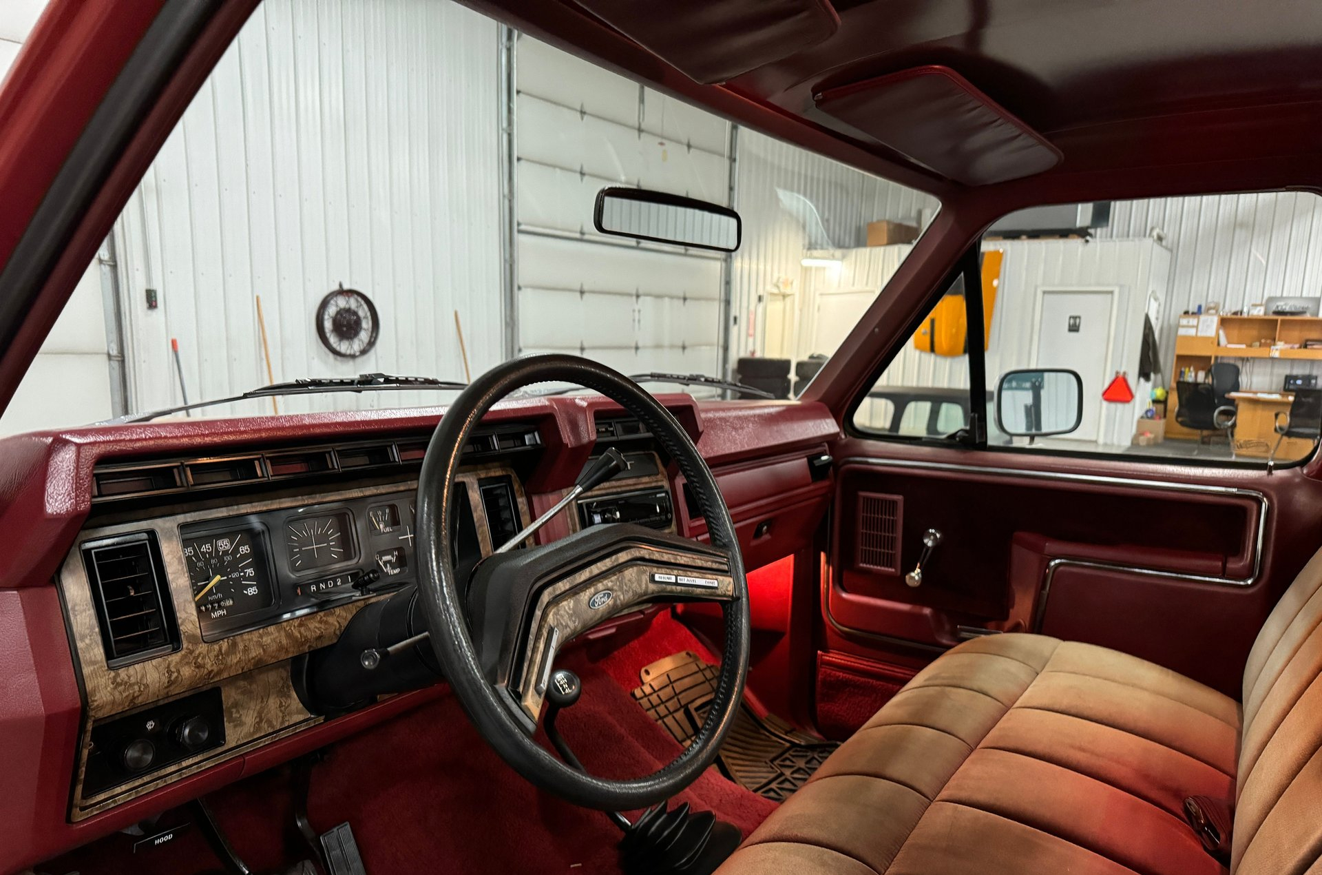 1986-ford-f250-xlt-lariat (9)